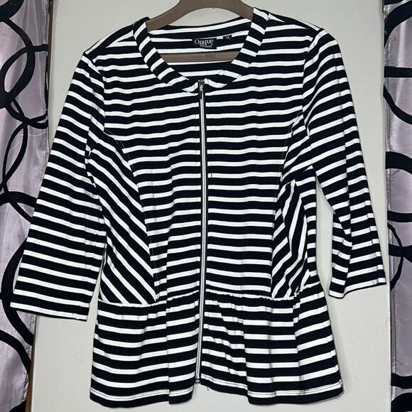 Onque Casuals Sweaters - Onque Casuals Women’s Size Medium Black White Stripe Peplum Zip Front Sweater
